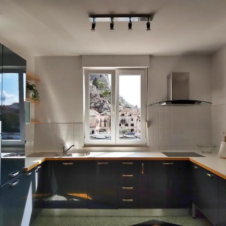 Apartament Mitra Zonata Pink Omiš Zewnętrze zdjęcie