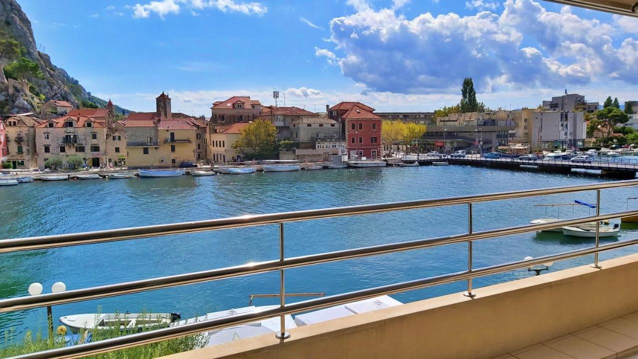 Apartament Mitra Zonata Pink Omiš Zewnętrze zdjęcie