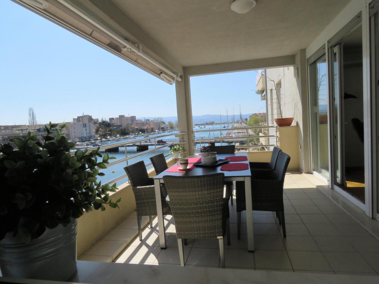 Apartament Mitra Zonata Pink Omiš Zewnętrze zdjęcie