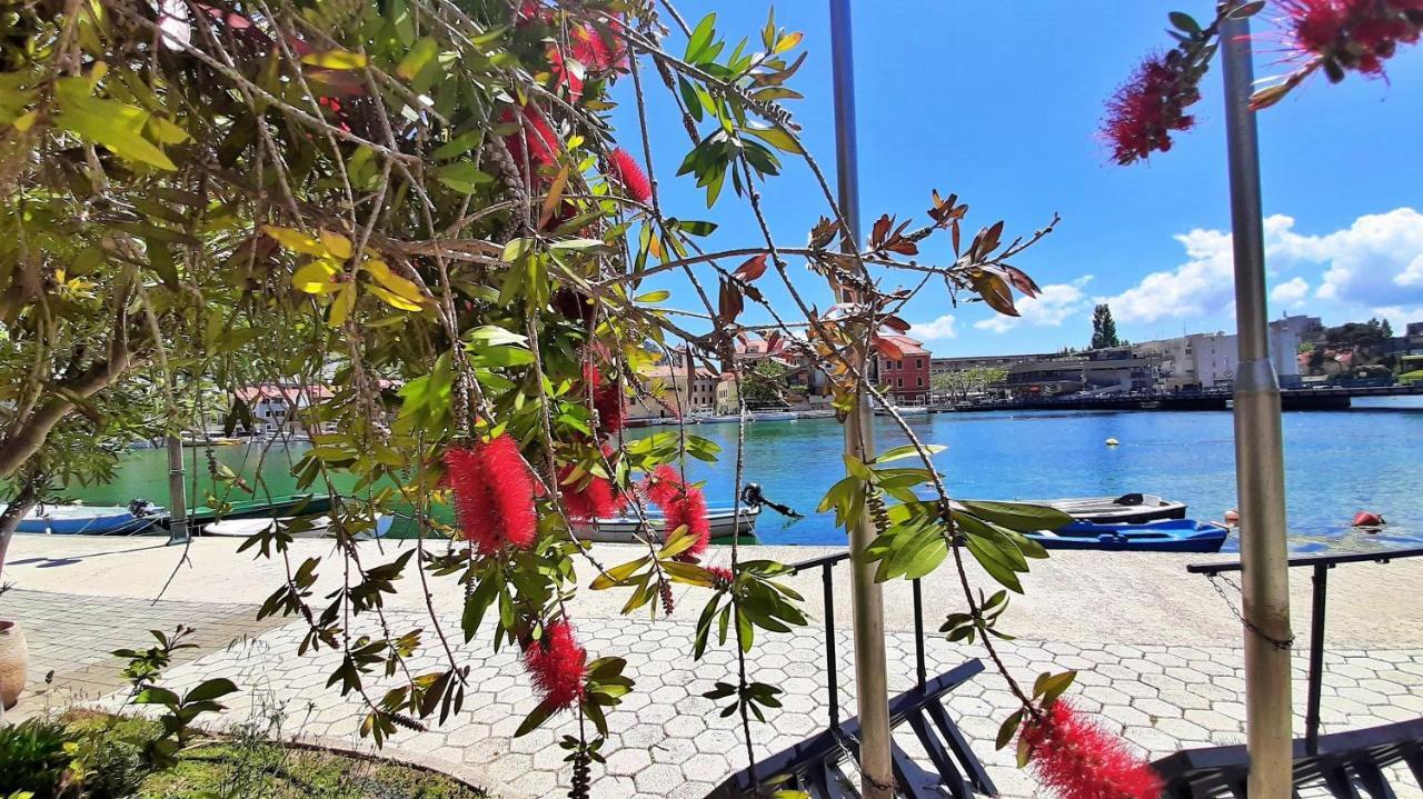 Apartament Mitra Zonata Pink Omiš Zewnętrze zdjęcie