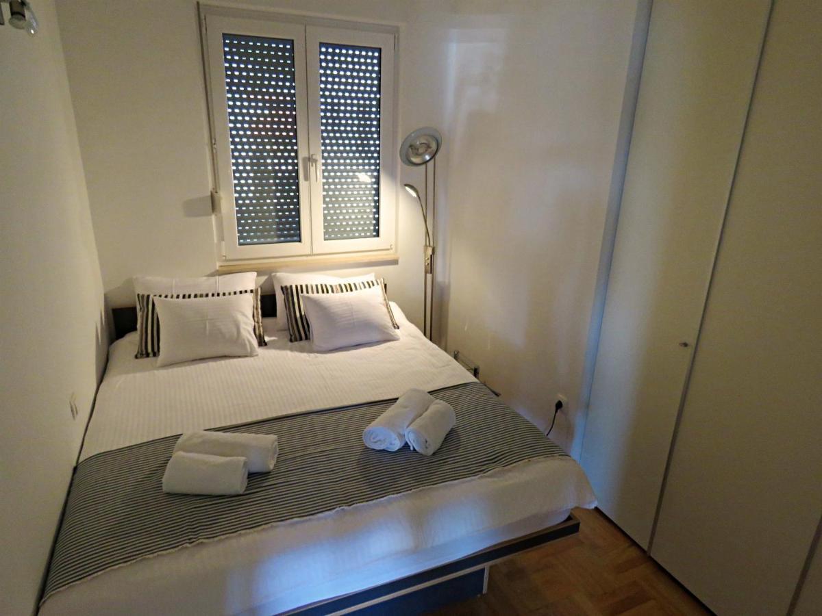 Apartament Mitra Zonata Pink Omiš Zewnętrze zdjęcie