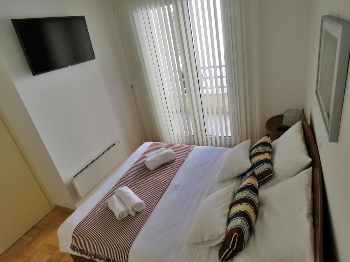 Apartament Mitra Zonata Pink Omiš Zewnętrze zdjęcie